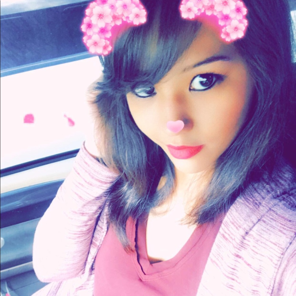 Meet your Posher, Brittney